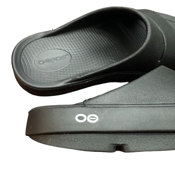 OOFOS BLACK OOAHH SPORT SLIDE RECOVERY SANDAL. MENS SIZE 6 WOMENS SIZE 8. - Picture 7 of 9